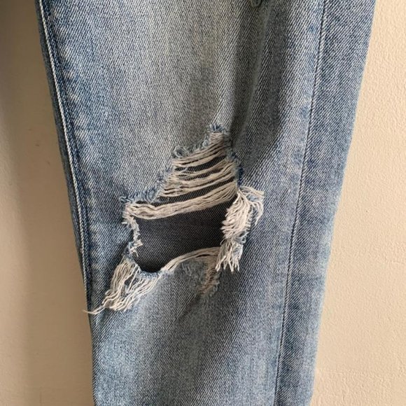 American Eagle Stretch Tomgirl Jeans Long - Picture 2 of 6